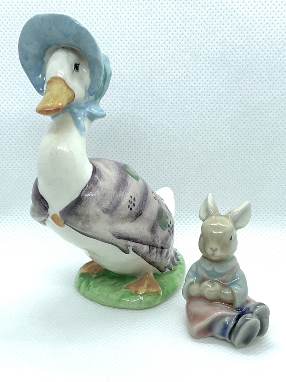 JAMIMA PUDDLEDUCK Beatrix Potter & Small Girl Bunny Figurines,  4.25" England